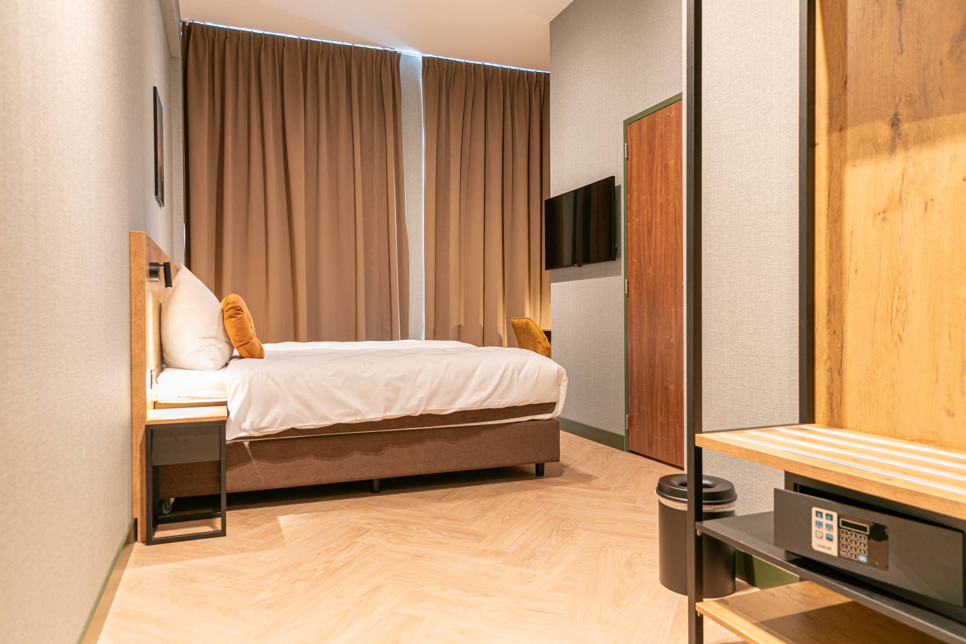 Grote kamer met twee bedden - bed